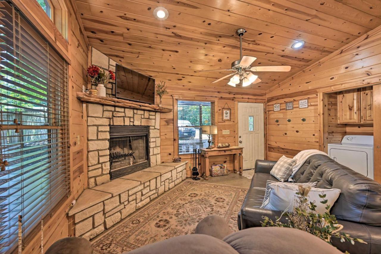 Broken Bow Azalea House - Forest Gem With Hot Tub! ภายนอก รูปภาพ