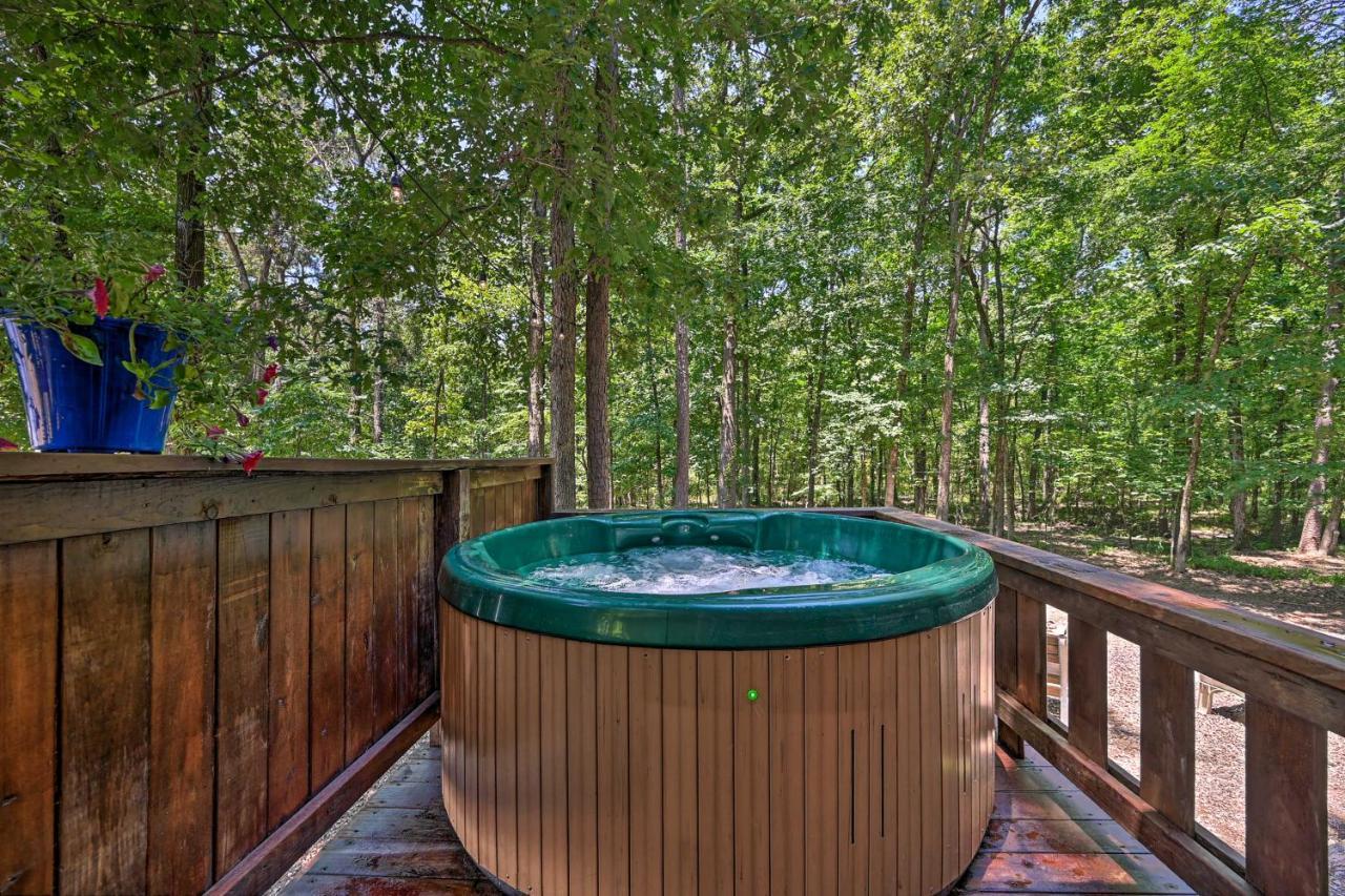 Broken Bow Azalea House - Forest Gem With Hot Tub! ภายนอก รูปภาพ